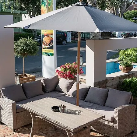 Akti Aparthotel 3*